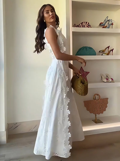 Éliora | Floral Lace Maxi Dress