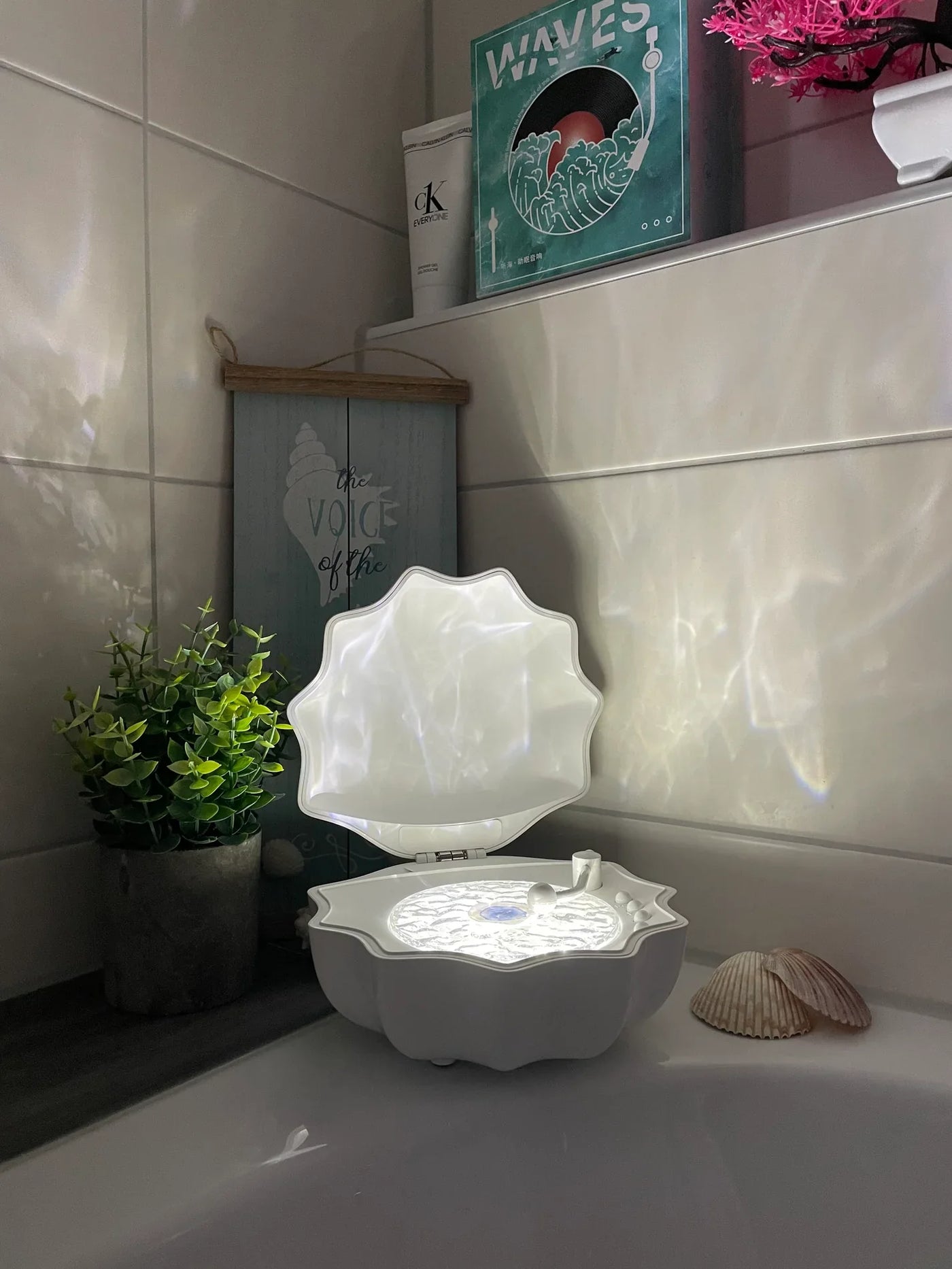 GlowShell™ - Vinyl Wave Speaker