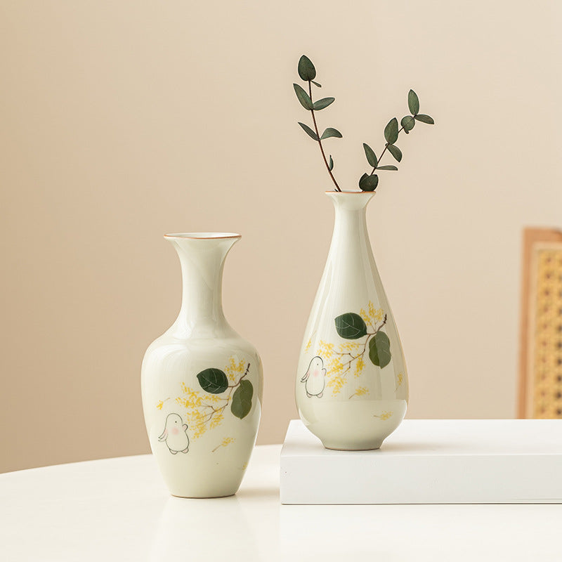 Ema Ivory Ceramic Vase