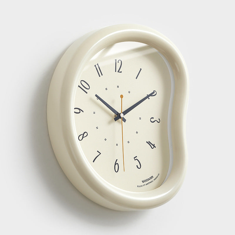 Onda Infinity Studio Clock