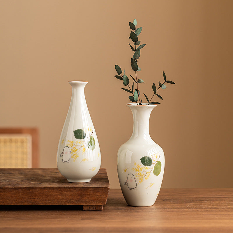Ema Ivory Ceramic Vase
