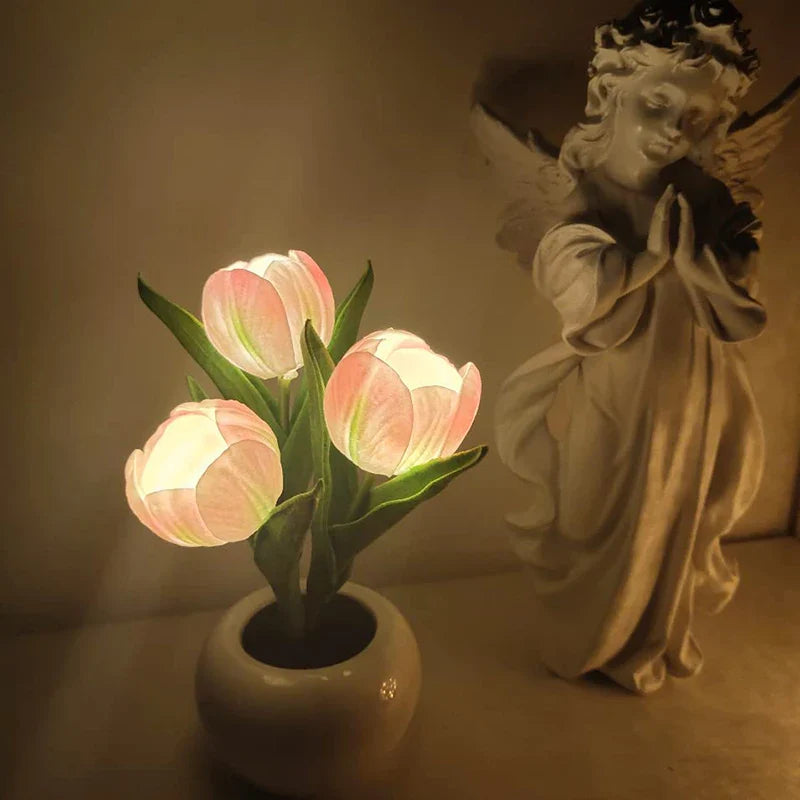 GlowPetal™ - Tulip LED Lamp
