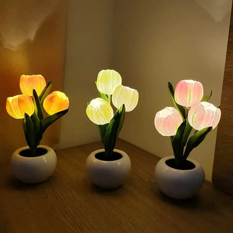 GlowPetal™ - Tulip LED Lamp