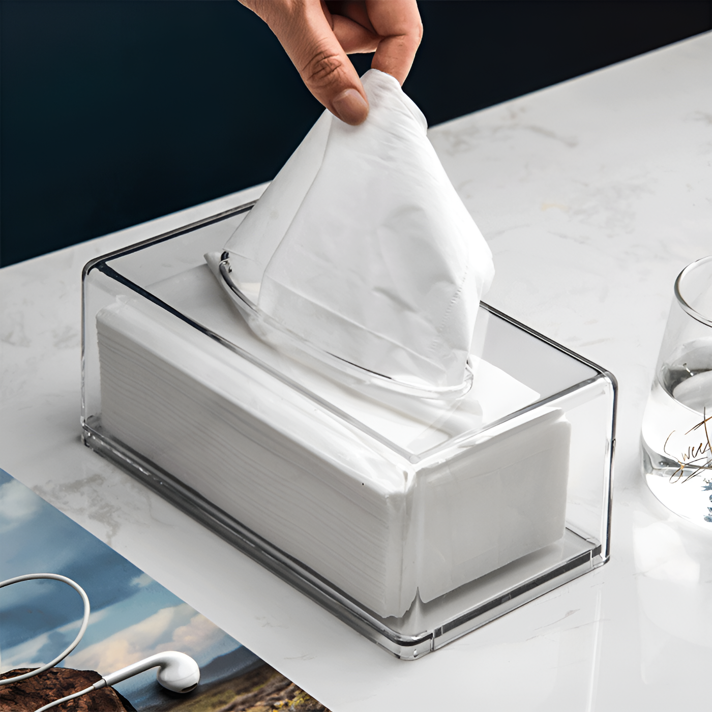 Novo Acrylic Tissue Box